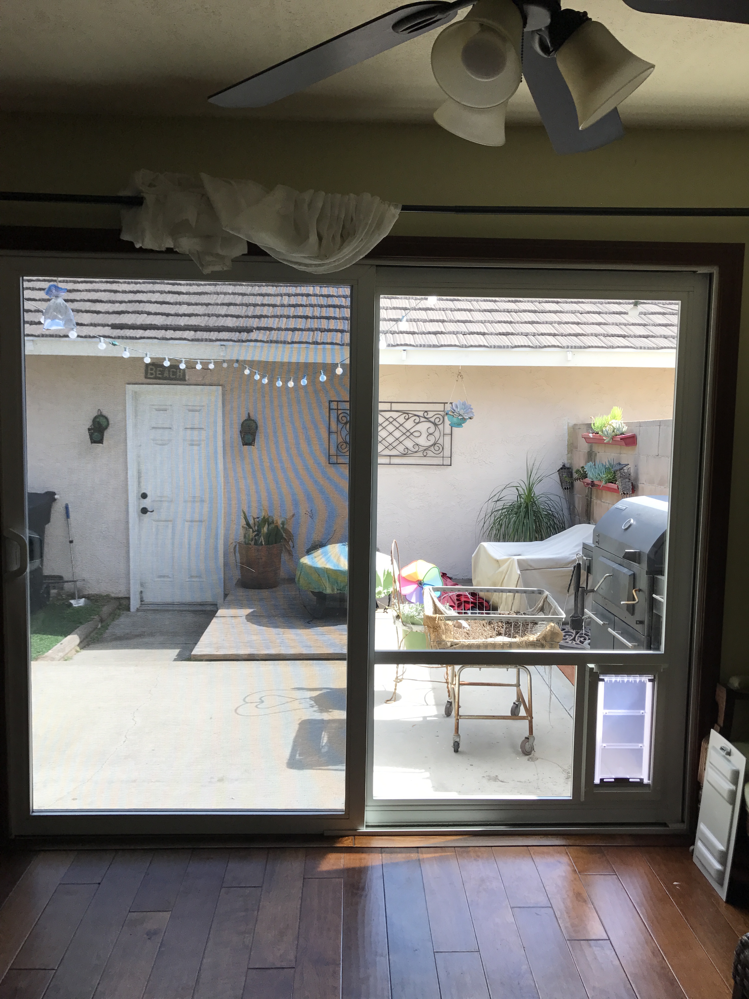 Sgo Desinger Glass Of North Orange County Pet Doors